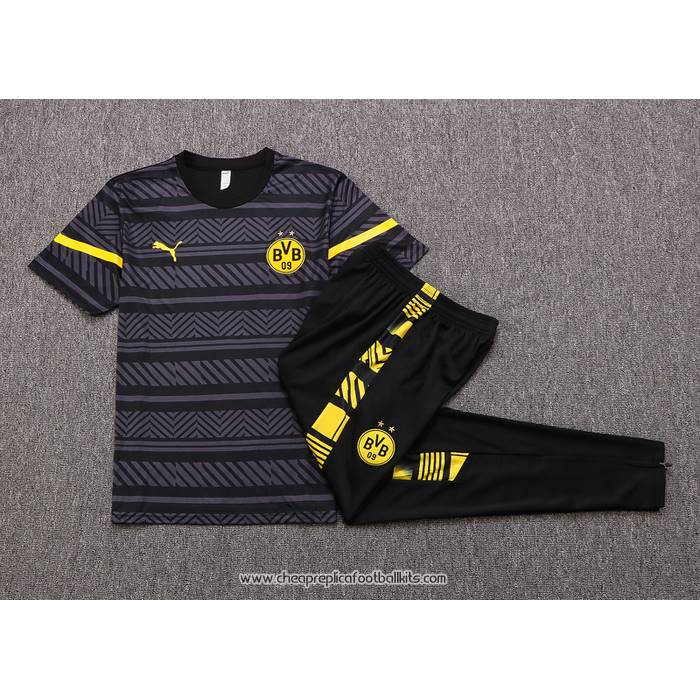 Tracksuit
 Borussia Dortmund 2022-2023 Short Sleeve
 Grey
